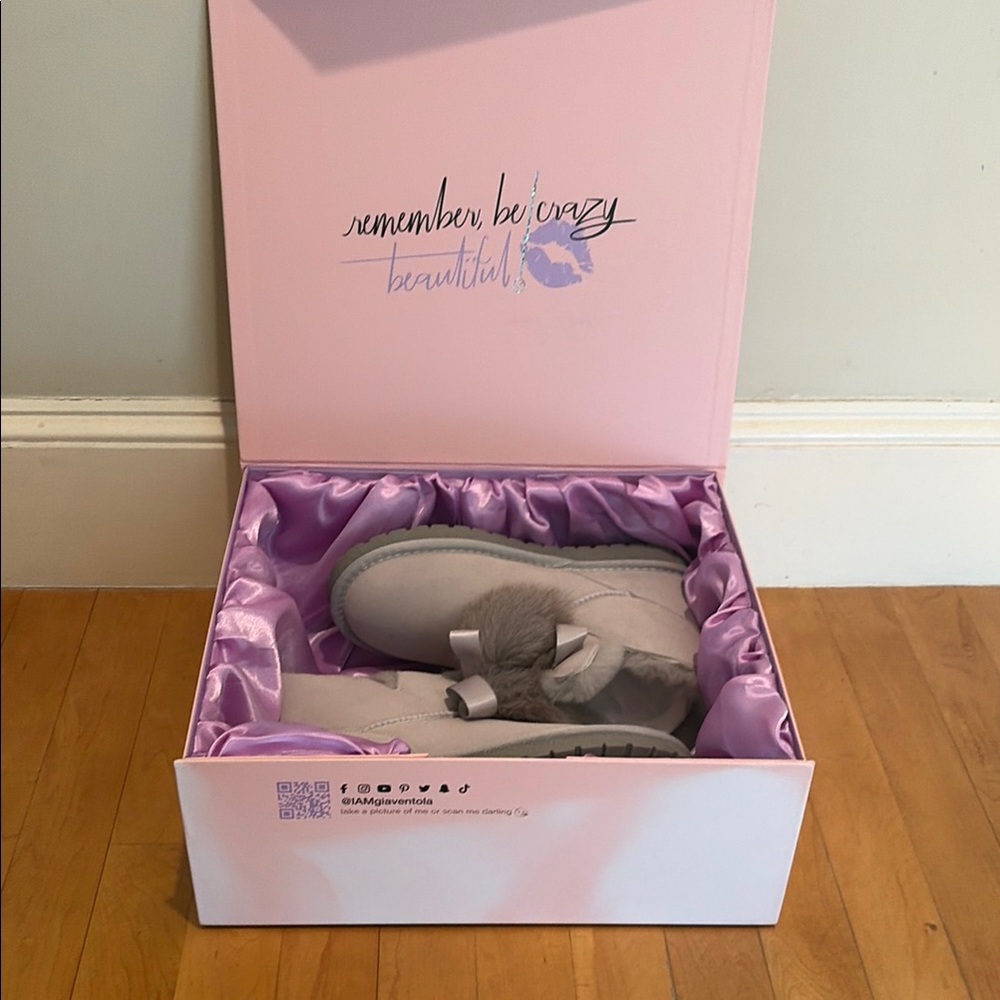 Gia Ventola Boots